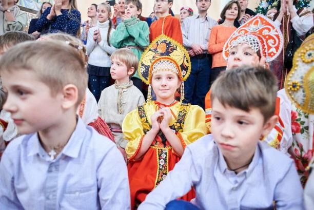 Приходской праздник «Рождество Христово» – в русском народном костюме