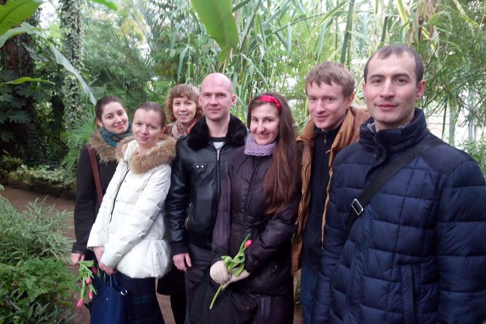 Группа юношей и девушек из общины "Иоанновское братство" посетила Ботанический сад