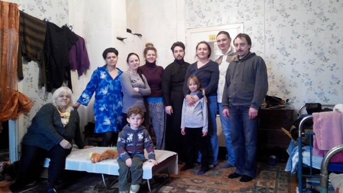 Приход храма св. прав. Иоанна Кронштадтского в Минске, доставил гуманитарную помощь беженцам из Донбасса