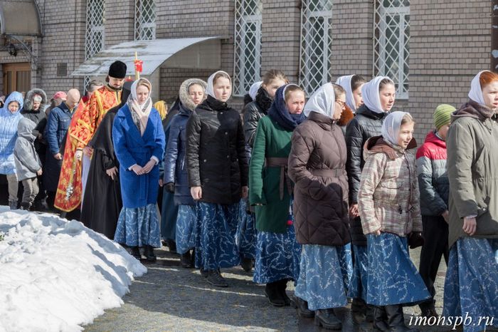 Труженики общины "Камертон" приняли участие в богослужении Иоанновского монастыря