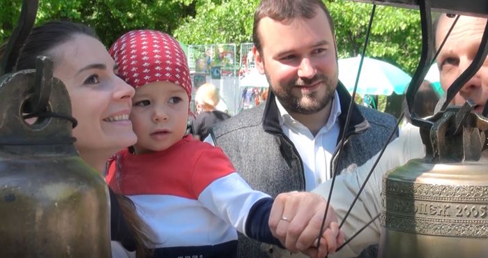 Праздник «Россия - великая судьба» в Александровском парке: видео