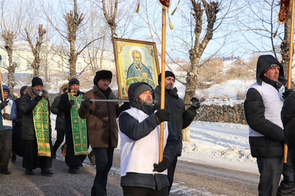 Крестный ход памяти Батюшки в Улан-Удэ провело общество им. Иоанна Кронштадтского «Трезвение»