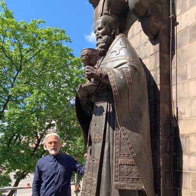 Памятник Иоанну Кронштадтскому в Гамбурге – символ единения РПЦ и РПЦЗ