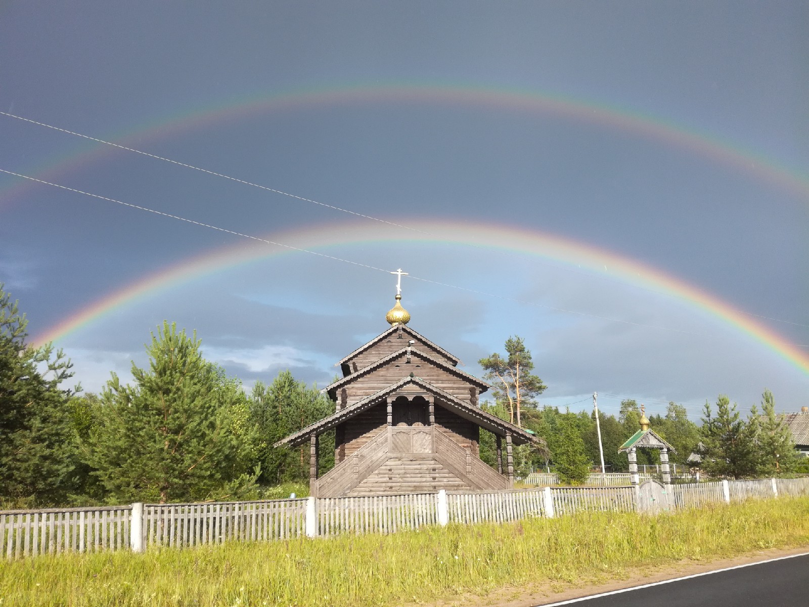 Фотофакт. Двойная радуга над храмом св. прав. Иоанна Кронштадтского
