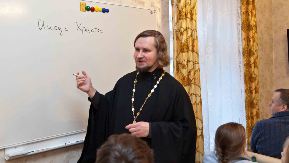 Воскресная школа при монастыре приглашает детей и взрослых на занятия