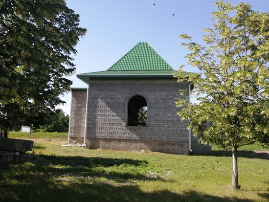 Продолжается строительство храма Кронштадтского пастыря в Ставрополье: церковь возводят казаки