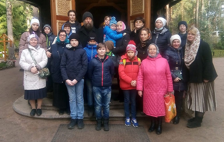 Воскресная школа посетила Вырицу и Рождествено