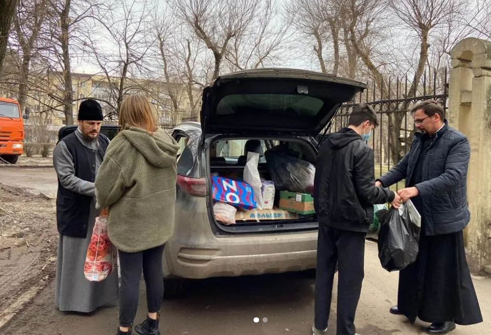 Ростовский приход передал помощь детям-беженцам Донбасса