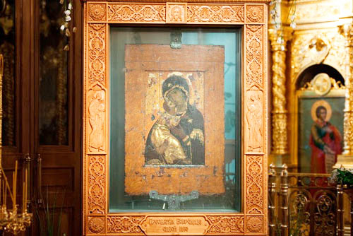 С праздником Владимирской иконы Божией Матери: современная жизнь древней святыни