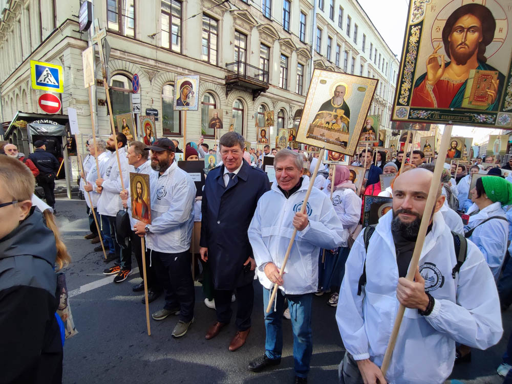 «Благодарю Бога за эту возможность!» – участники Александро-Невского крестного хода