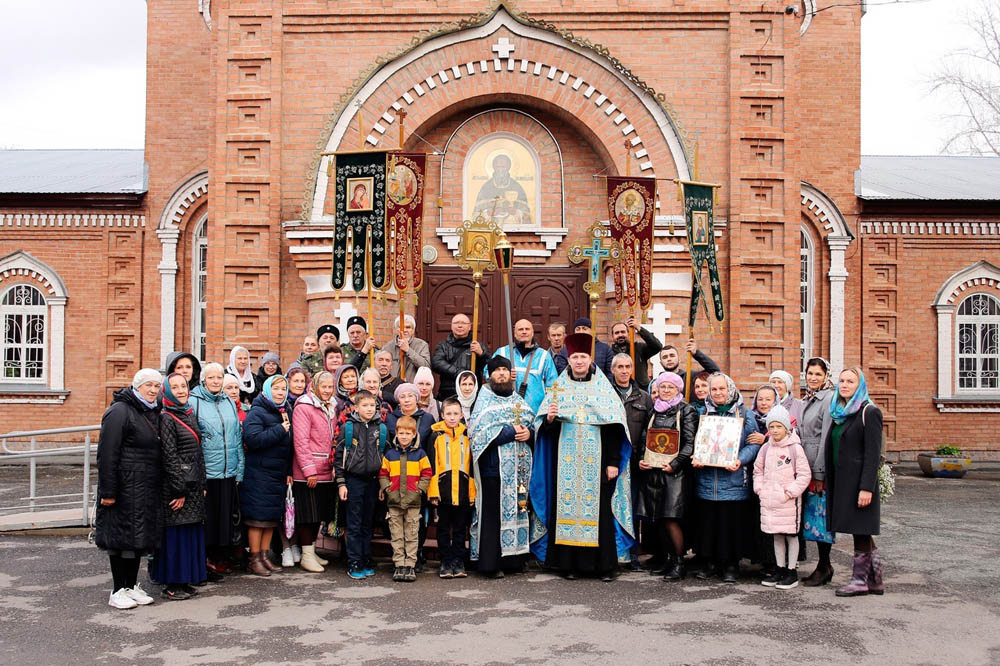 Приход Жигулевского Иоанновского собора принял участие в городском крестном ходе