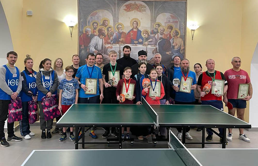 Здоровый дух и бодрое тело: Сретенский теннисный турнир в Жулебине (Мск)