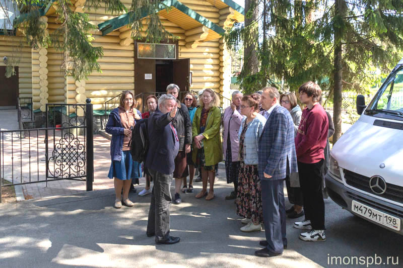 Добровольцы проекта по воссозданию истории монастыря посетили Левашовскую пустошь