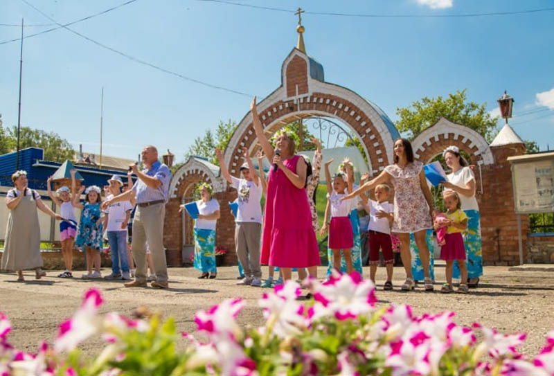 «Мы команда – мы семья!»: день семьи, любви и верности отпраздновали в Жигулевске