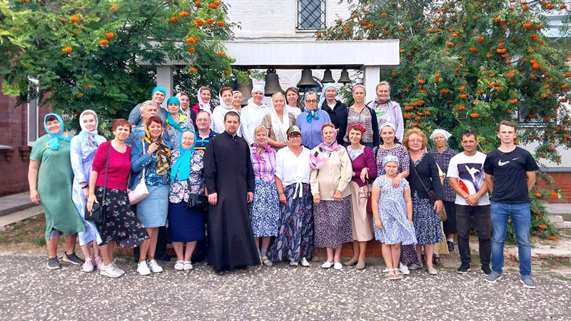 Сохраняя благодать: волгоградские паломники посетили святыни своего края