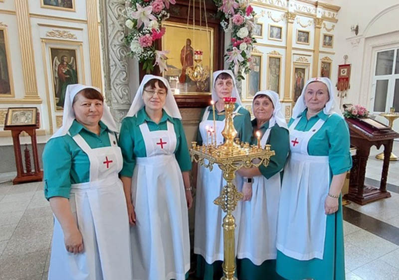Милосердствовать и просвещать: насыщенные выходные в ростовском храме